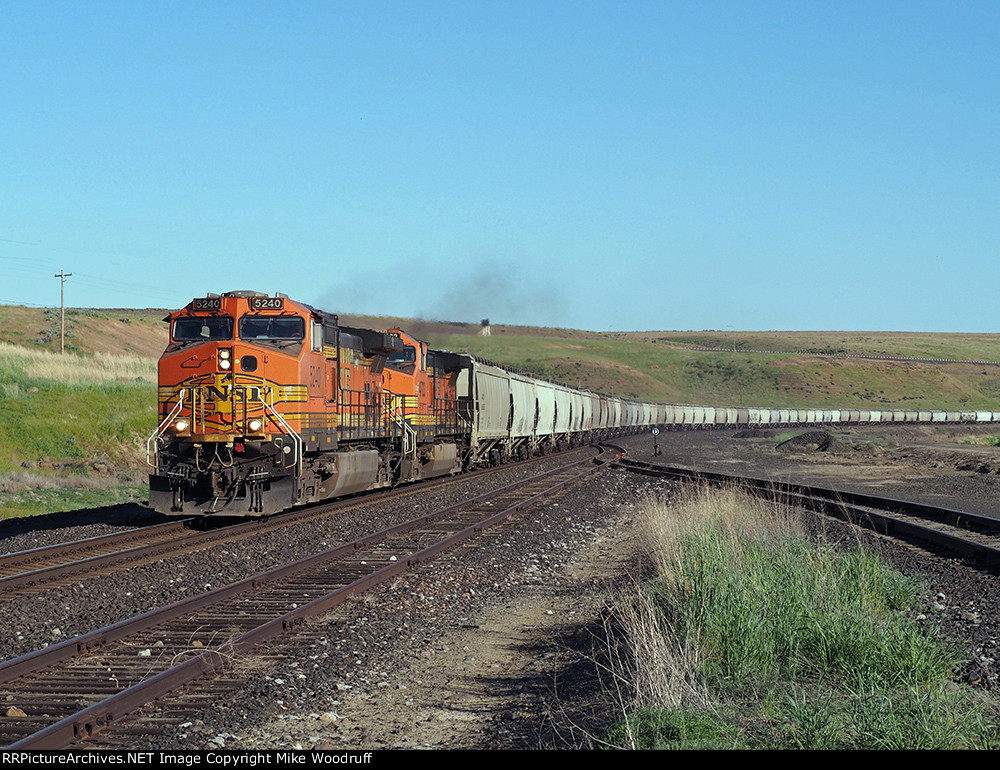 BNSF 5240